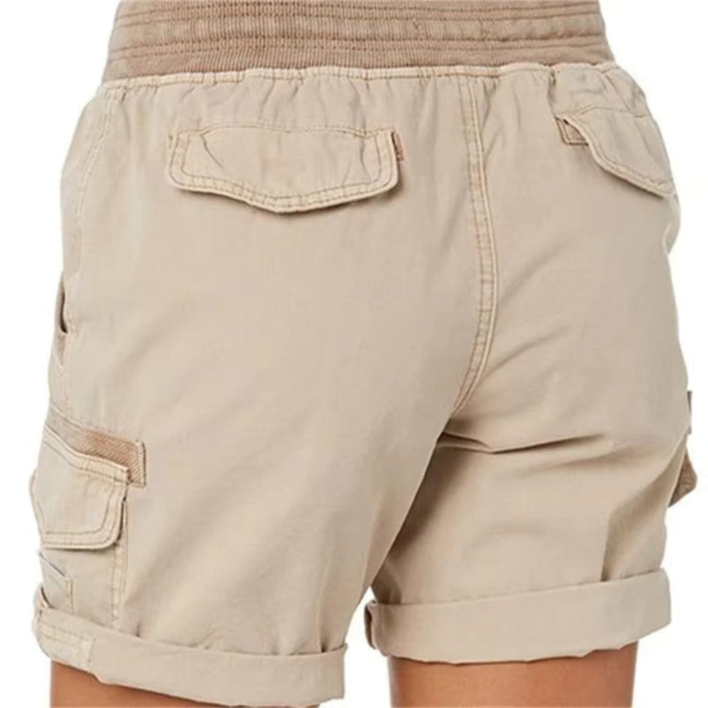Moderne Damen Freizeitshorts, lässig und bequem, mit Seitentaschen für den Sommer. Perfekt für Urlaub.