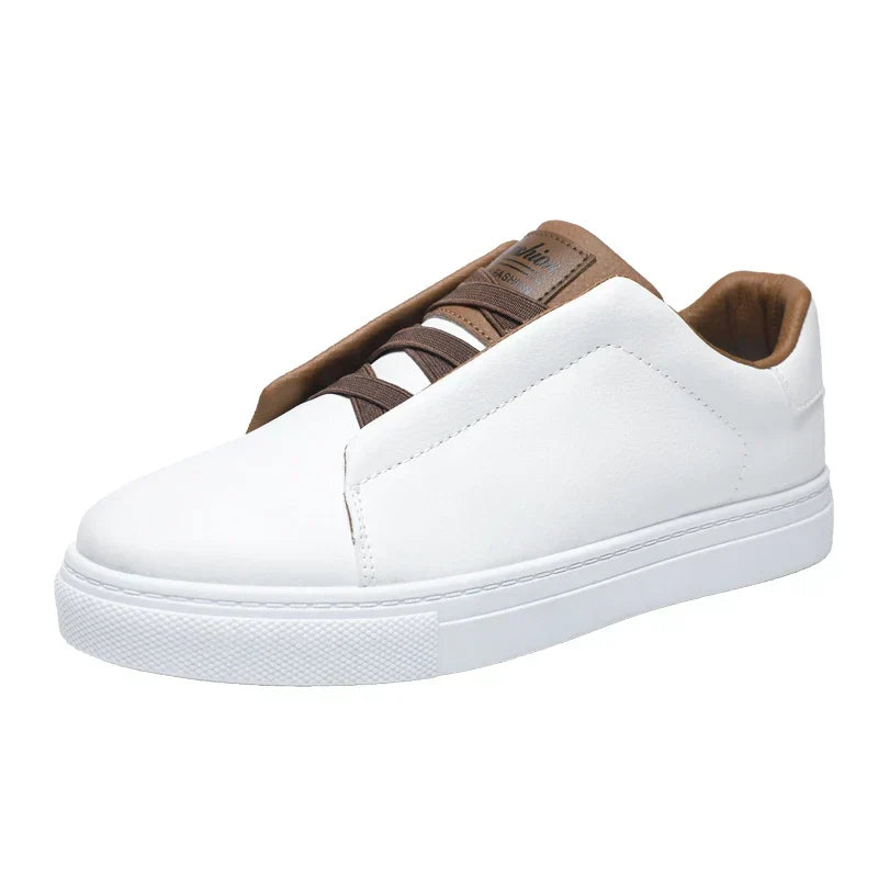 Weißer Herren Sneaker: leicht, atmungsaktiv & komfortabel. Perfekt für den Alltag mit modernem, minimalistischem Design.