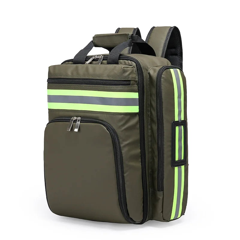 Ergonomischer Unisex Notfallrucksack von hinten, komfortabel für lange Trekking-Touren & Abenteuer. Perfekte Erste Hilfe.