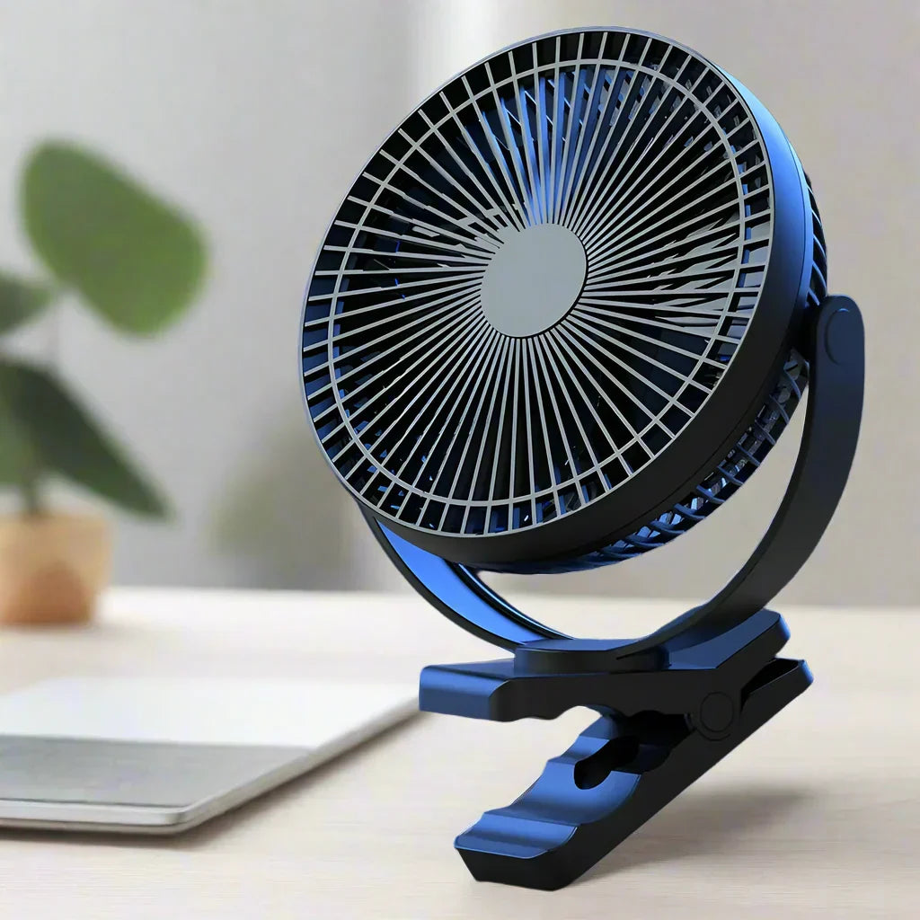 Tragbarer Akku-Ventilator mit starkem 10000mAh Akku und praktischem Clip für flexibles Kühlen.