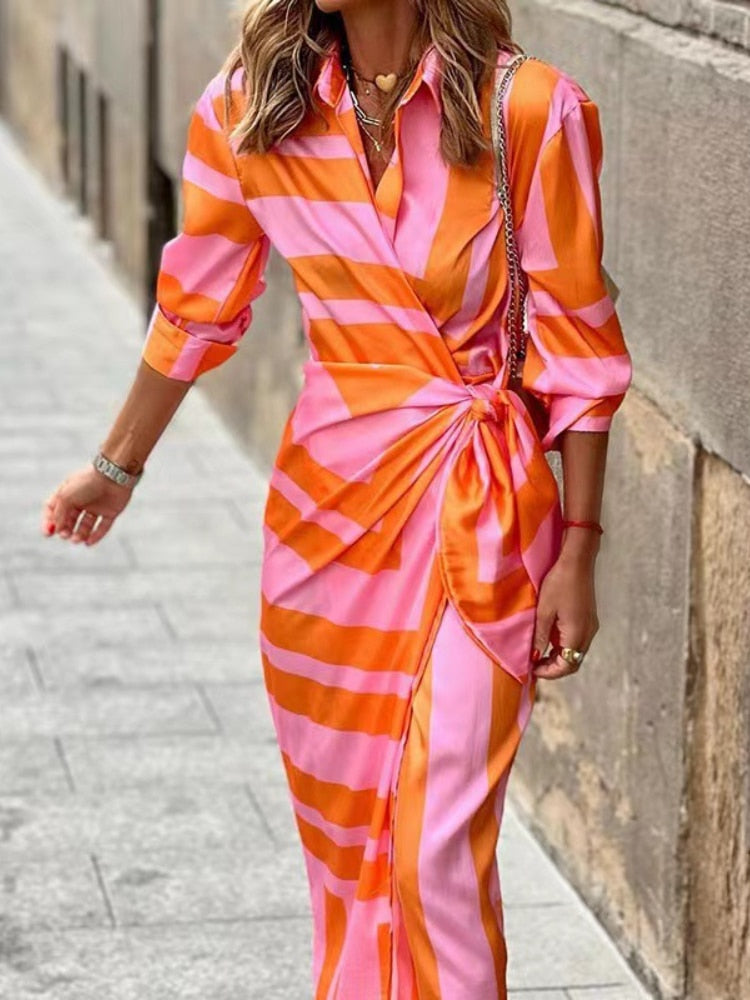 Fließendes elegantes Damen Wickelkleid, ein langes Hemdblusenkleid, perfekt als sommerliches Hochzeitsgastkleid.