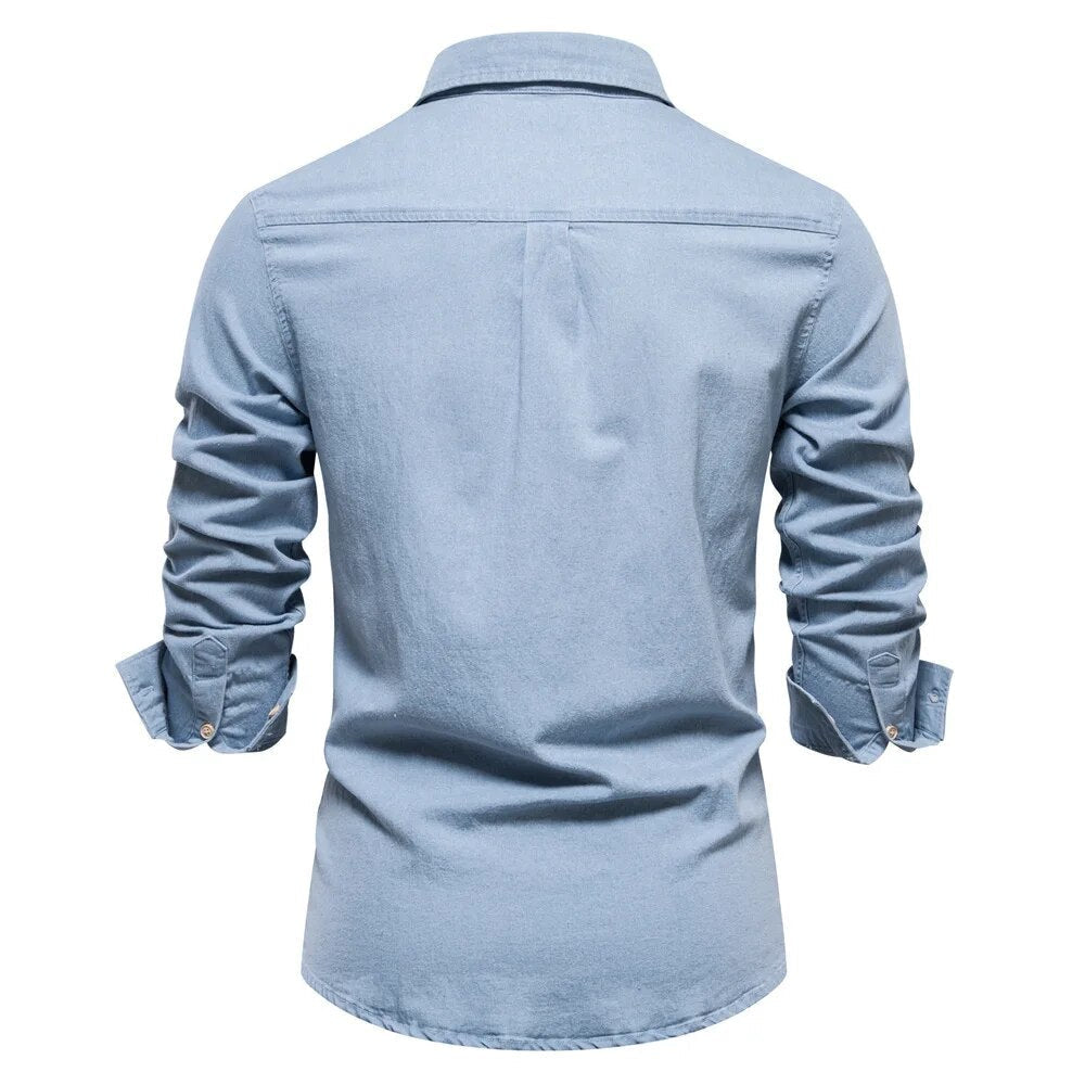 Schickes Herren Langarmhemd mit Knopfleiste. Klassisches Design für den Alltag und besondere Anlässe. Bequeme Herrenmode.
