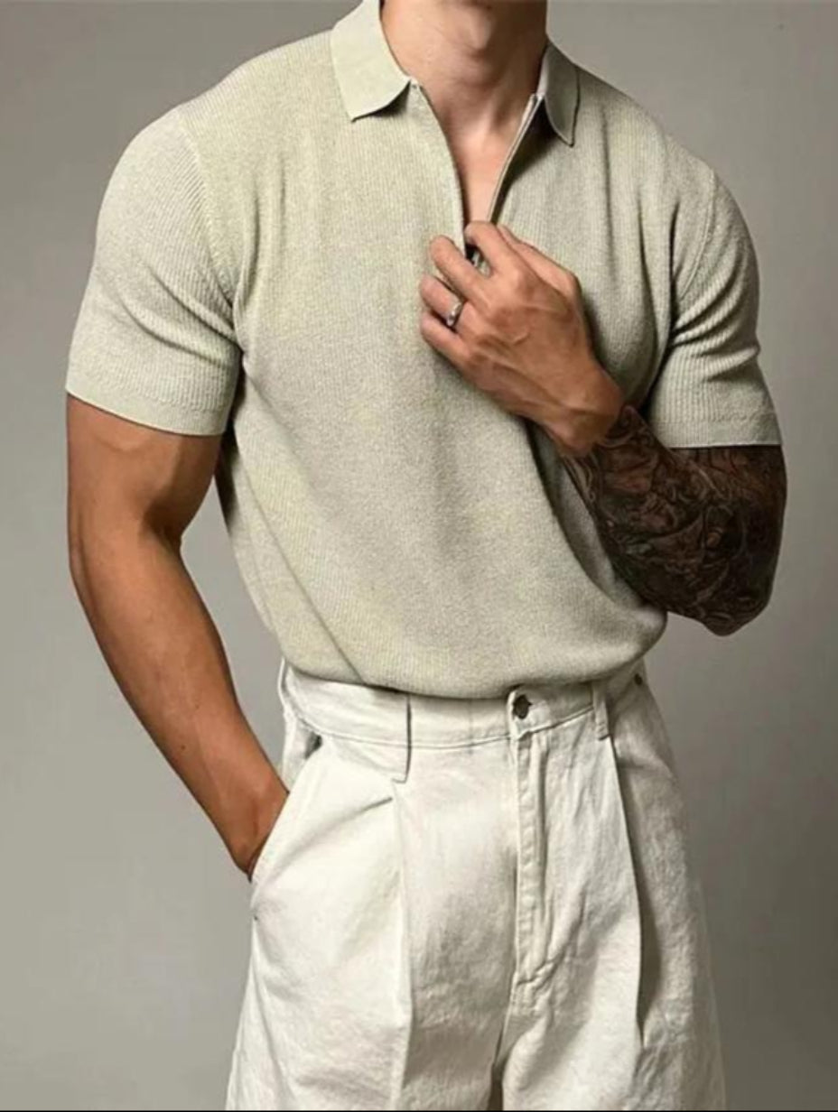 Herren Kurzarm Poloshirt mit Reverskragen & Halbreißverschluss. Stilvolles Sommershirt für Freizeit & Outdoor.