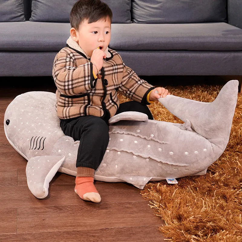 Großes, weiches Walhai Kuscheltier aus Plüsch in Blau-Grau für Kinder & Erwachsene.