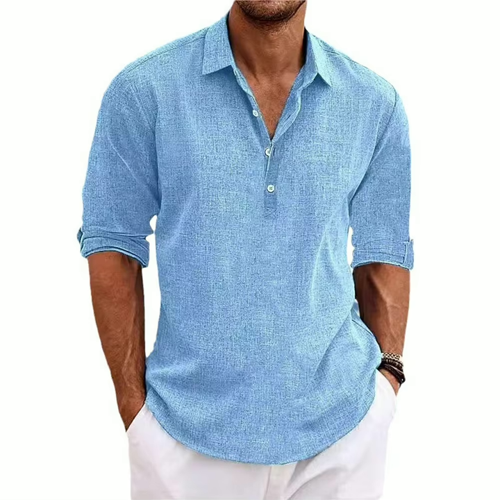 Elegantes & bequemes Herren Kurzarmhemd. Casual Hemd für Sommer & Freizeit. Vielseitige Herrenmode mit offenem Kragen.