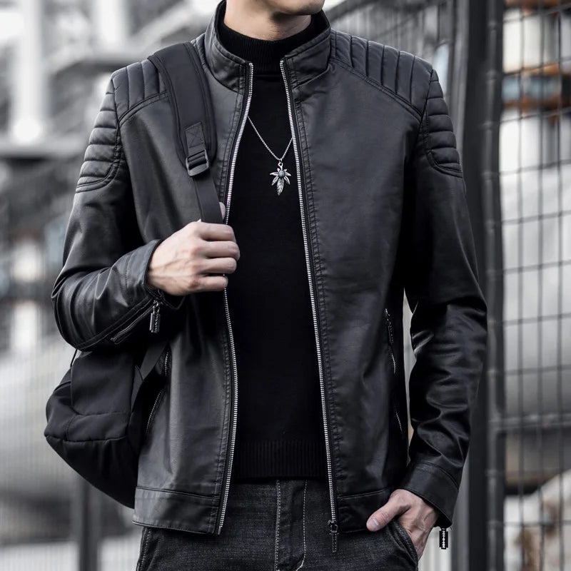 Eleganter Stehkragen der blauen Slim Fit Herrenjacke, Reißverschluss, ideal für Frühling.