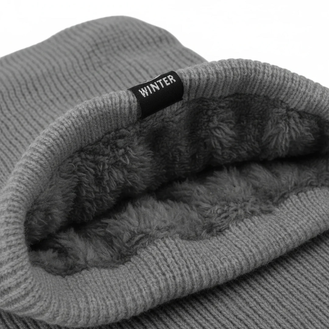 Gemütlicher Damen Plüsch Rundschal, weich und warm, perfektes Winter-Accessoire für Hals & Gesicht.