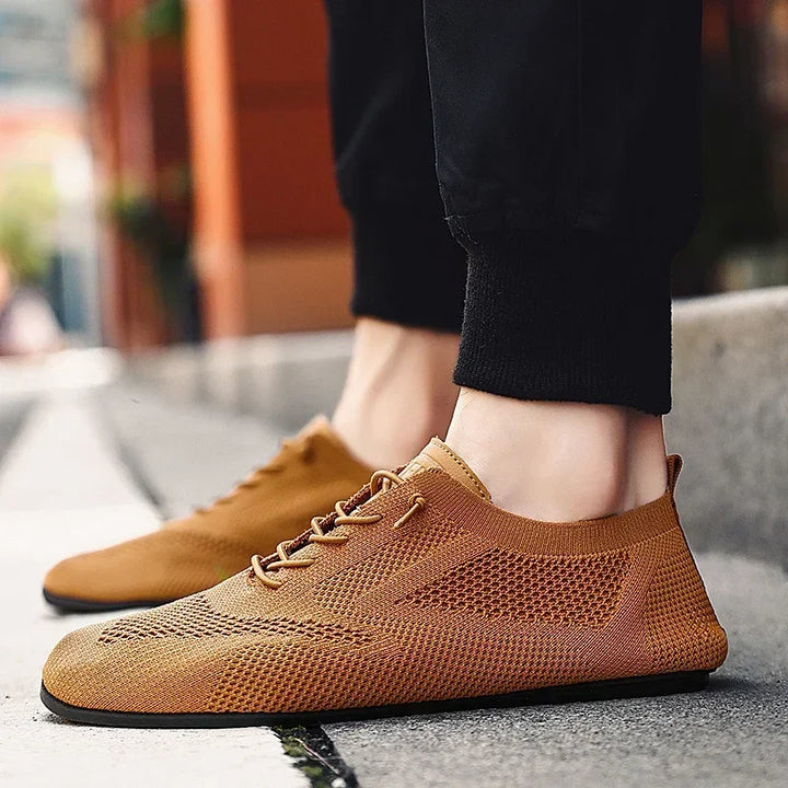 Praktische Herren Schnürschuhe: Bequem, atmungsaktiv und leicht für den täglichen Gebrauch.