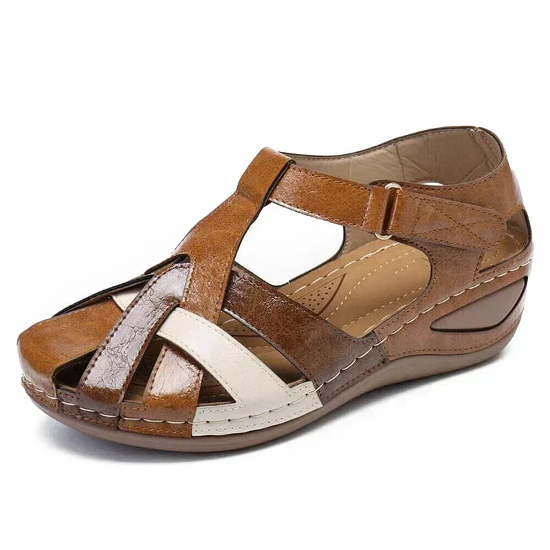 Bequeme Damensandalen mit verstellbaren Riemen & orthopädischem Fußbett für optimale Passform und Halt.
