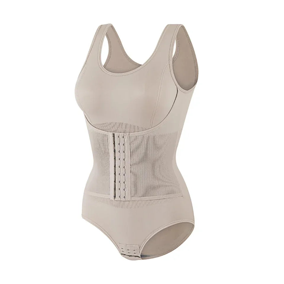 Modell in schwarzen High-Waist Leggings für Damen, elastisch, bequem, perfekt für Yoga & Workout.