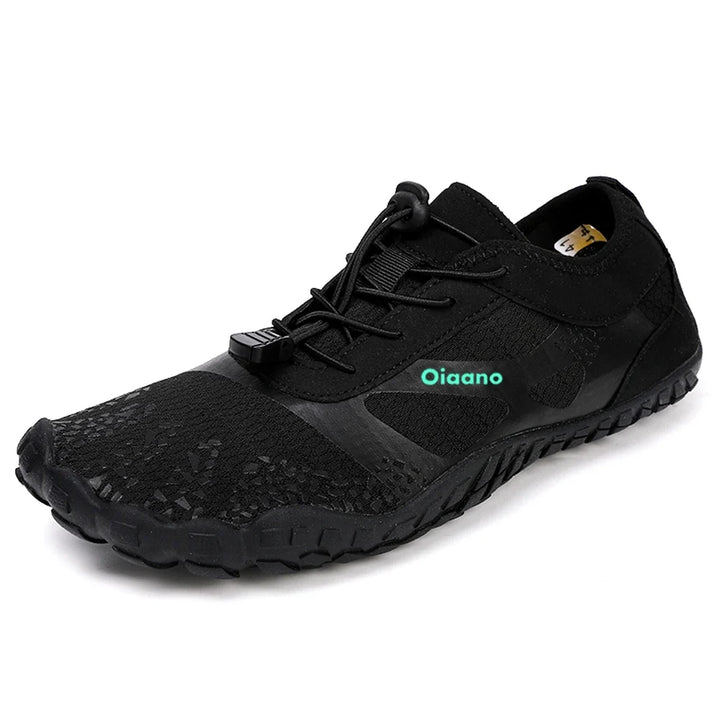 Performance Herren Wasserschuhe mit sicherem Halt und schneller Drainage, perfekt für Wassersport und feuchtes Gelände.