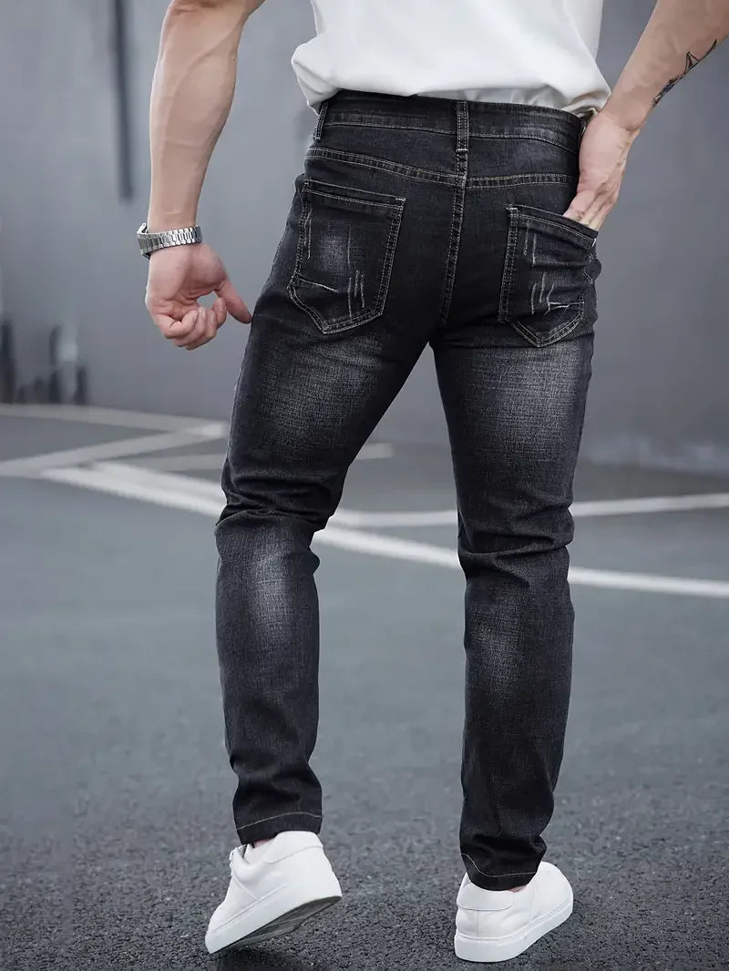 Blaue Herren Tapered Jeans, Mid-Rise, perfekt als Freizeithose. Bequem & modern.