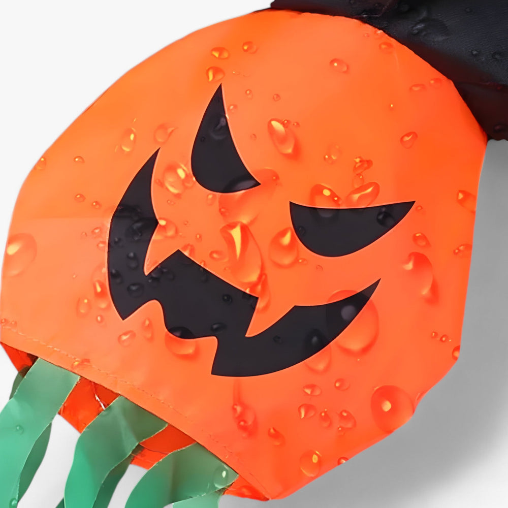 Batteriebetriebene LED Kürbis Lichterkette mit warmweißem Licht. Perfekt als Halloween und Herbstdeko.
