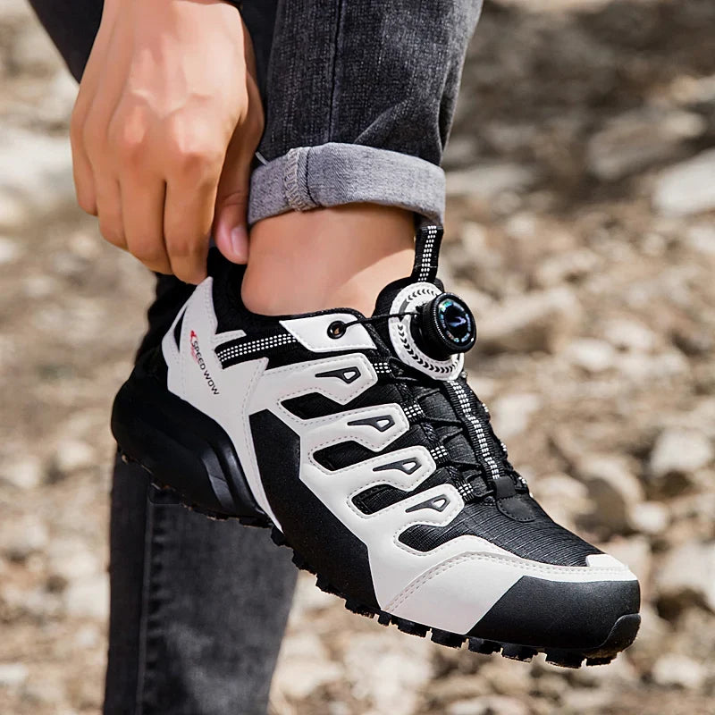 Strapazierfähige Herren Komfortschuhe: Rutschfest für Outdoor, Wandern & Trekking. Bieten optimalen Halt und Schutz.