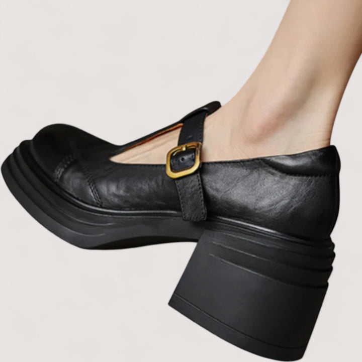 Bequeme, flexible schwarze Damen Mary Jane T-Riemen Alltagsschuhe, klassisch und feminin.