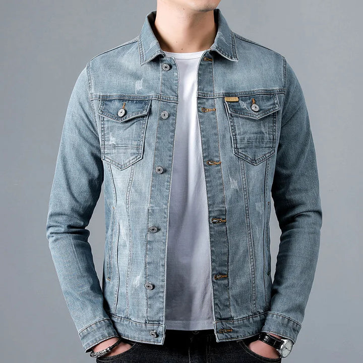Hochwertige Herren Jeansjacke, klassische Langarm Denim Jacke in Blau für Komfort und individuellen Stil.