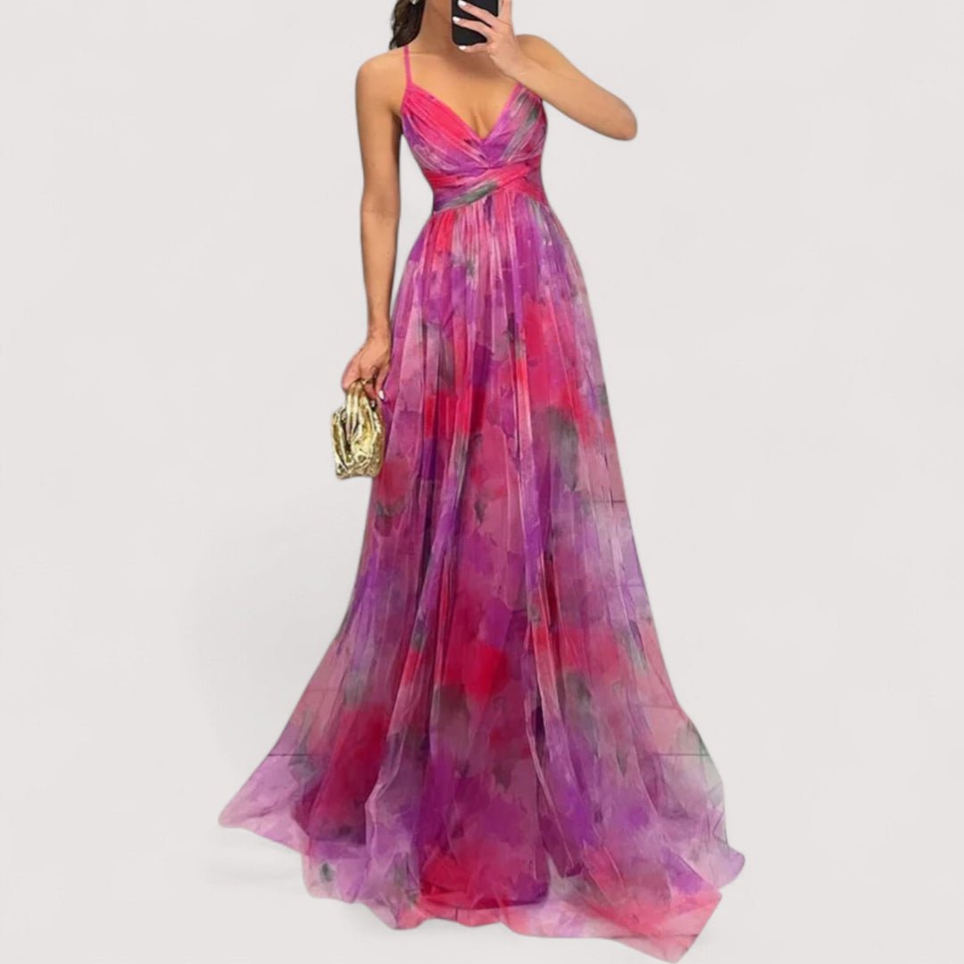 Abendkleid Damenmode: Figurbetont, elegant und fließend, ideal für festliche Events und Partys.