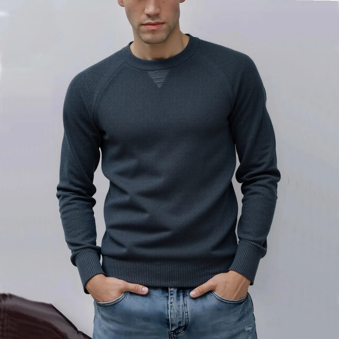 Herren Strickpullover mit Rundhalsausschnitt, ideal für stilvollen Alltag und Freizeit.
