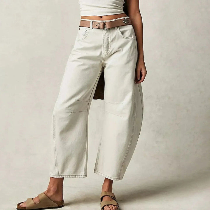 Zeitlose Damen Wide Leg Jeans, vielseitig kombinierbar für stilvolle Alltags- und Freizeit-Outfits.