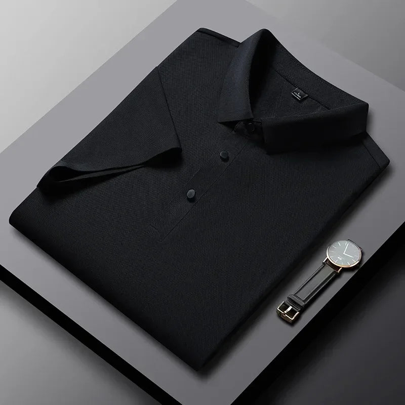 Modernes Herren Kurzarm Polo-Shirt. Bequem & stilvoll mit einzigartigem Strukturkraft-Muster.
