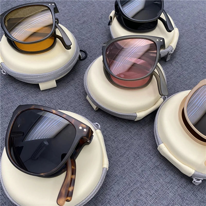 Perfekte faltbare Retro-Sonnenbrille, Unisex. Designer-Stil, UV400 Schutz, elegantes Accessoire für den Lifestyle.