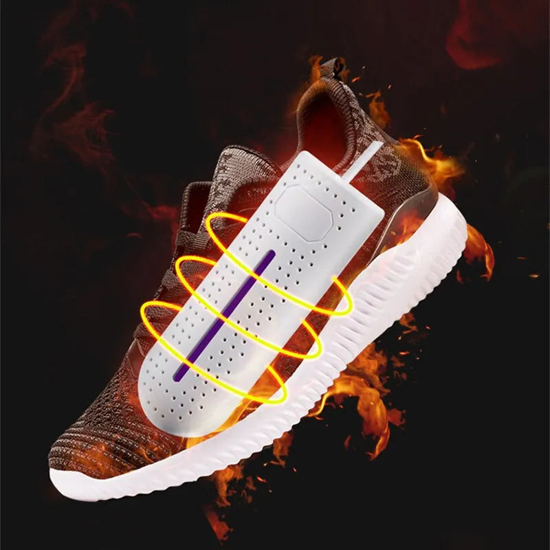 Praktischer, tragbarer UV-Schuh-Trockner mit USB-Anschluss für Reisen und tägliche Schuhpflege.