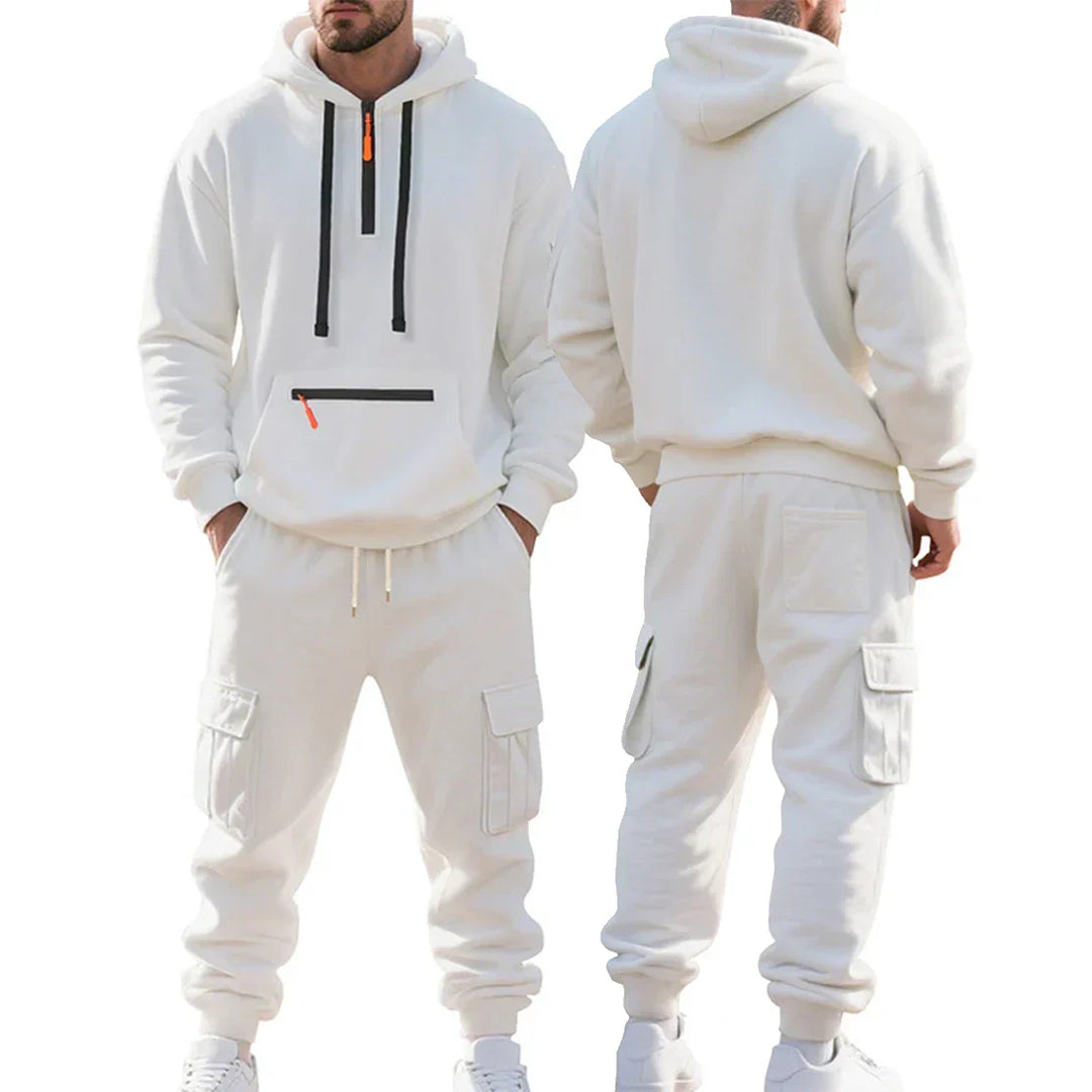 Dynamisches Danon Sport-Winterset für Herren. Hoodie & Jogginghose für aktive Tage und entspannten Komfort.