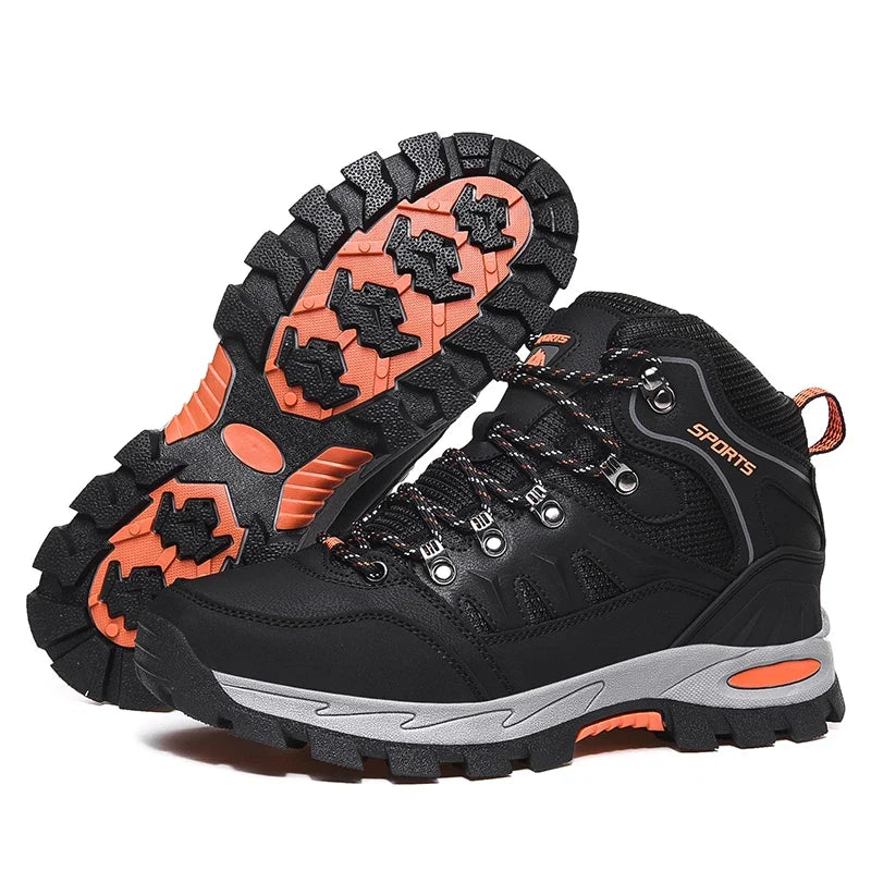 Detailansicht der knöchelhohen Damen Wanderschuhe mit stabiler Schnürung & robustem Material.