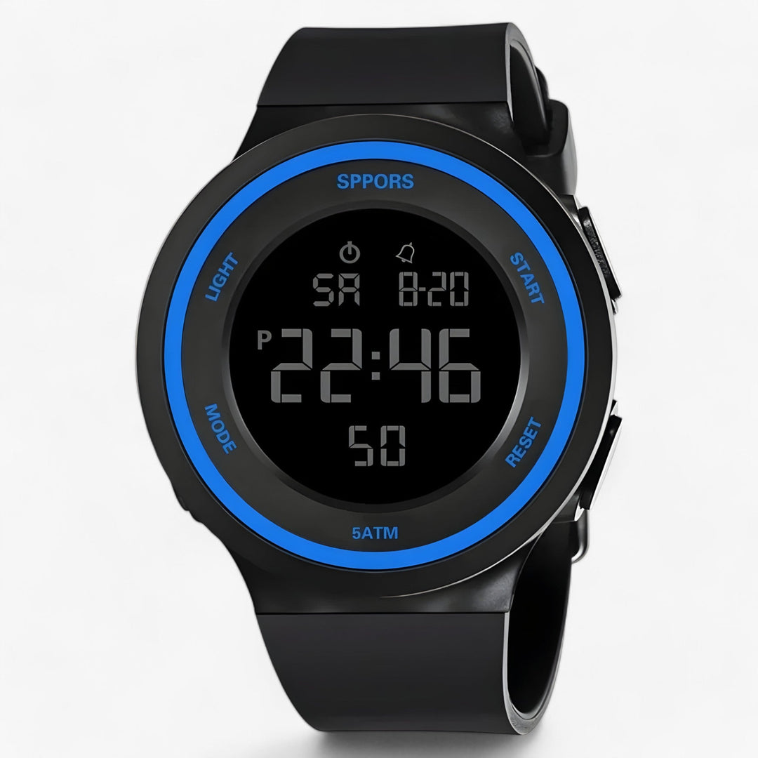 Nahaufnahme der robusten Herren Outdoor-Uhr in Schwarz; mit gut lesbarer LED-Anzeige; langlebig und wasserdicht.