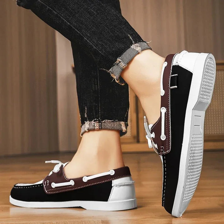 Komfortable Herren Freizeitslipper, leicht & mit stylischer Kontrastnaht für jeden Tag.