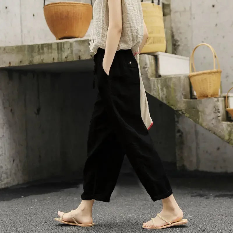 Bequeme Damen Freizeithose, Relaxed Fit, in Dunkelblau für entspannte Tage & vielseitige Outfits.