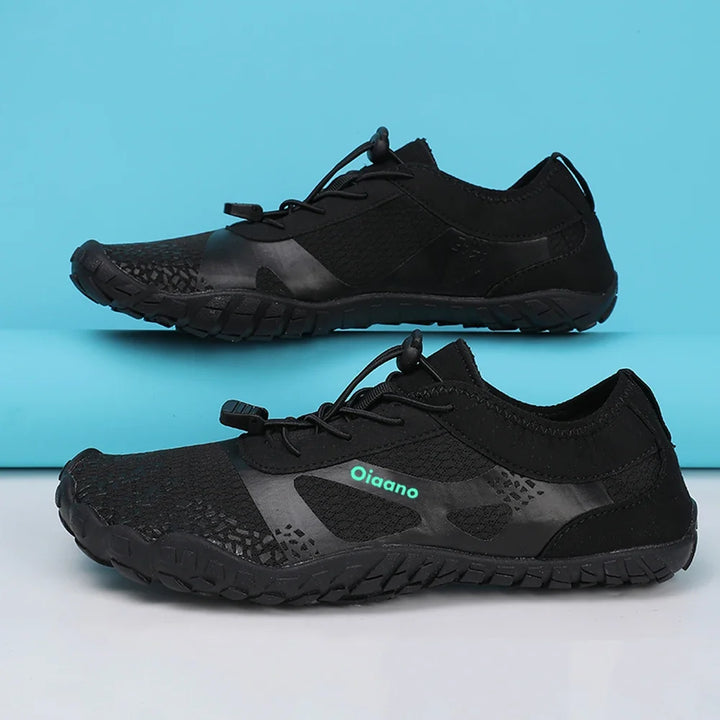 Robuste Herren Outdoor-Aquaschuhe, rutschfest & schnelltrocknend, ideal für Wanderungen am Wasser und sicheren Halt.