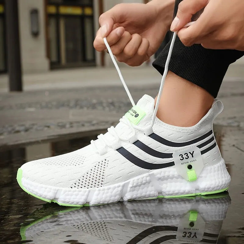 Atmungsaktive Herren Laufschuhe, super leicht, perfekt für warme Tage und Outdoor-Sportarten wie Jogging.