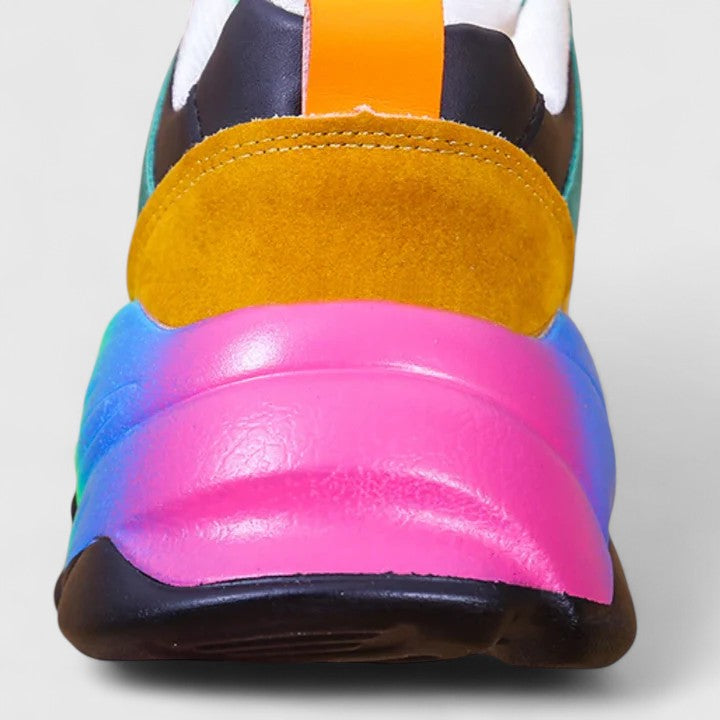 Flexible blaue Vera Damensneaker, leichte Komfortschuhe. Perfekt als ergonomische Reiseschuhe oder für den aktiven Alltag.