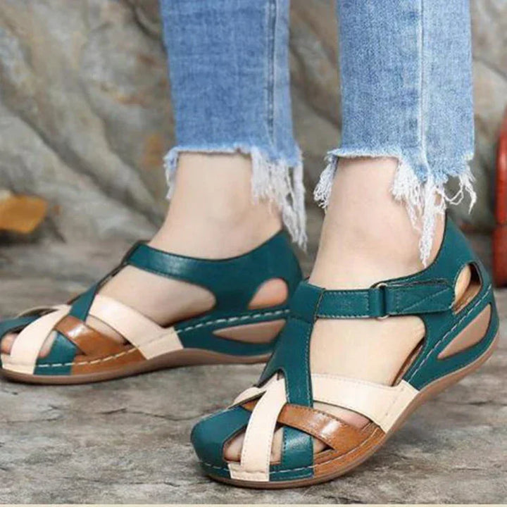 Orthopädische Keilabsatz-Sandalen für Damen, elegant und ergonomisch, unterstützen den ganzen Tag.