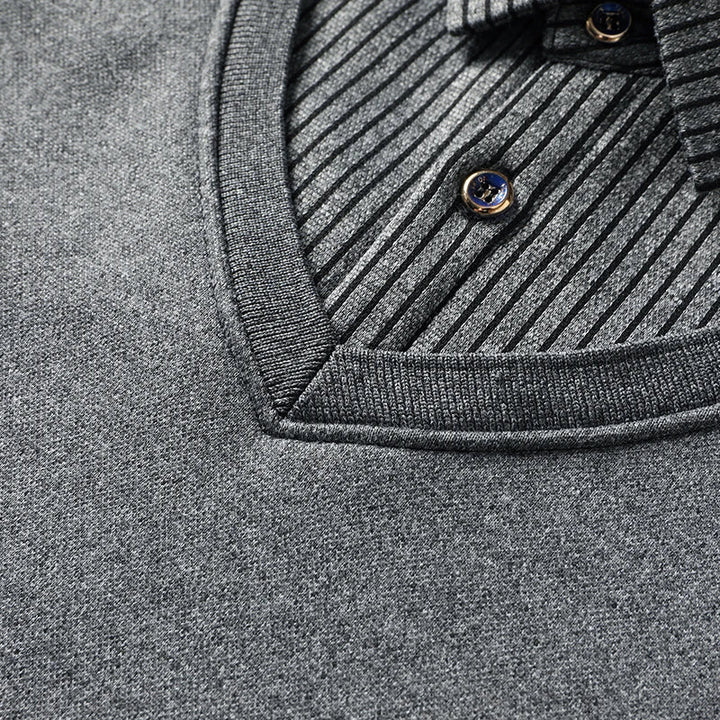Smart Casual Herren Strickpullover, Langarm, mit integriertem Hemdkragen für einen modernen 2-in-1 Look.