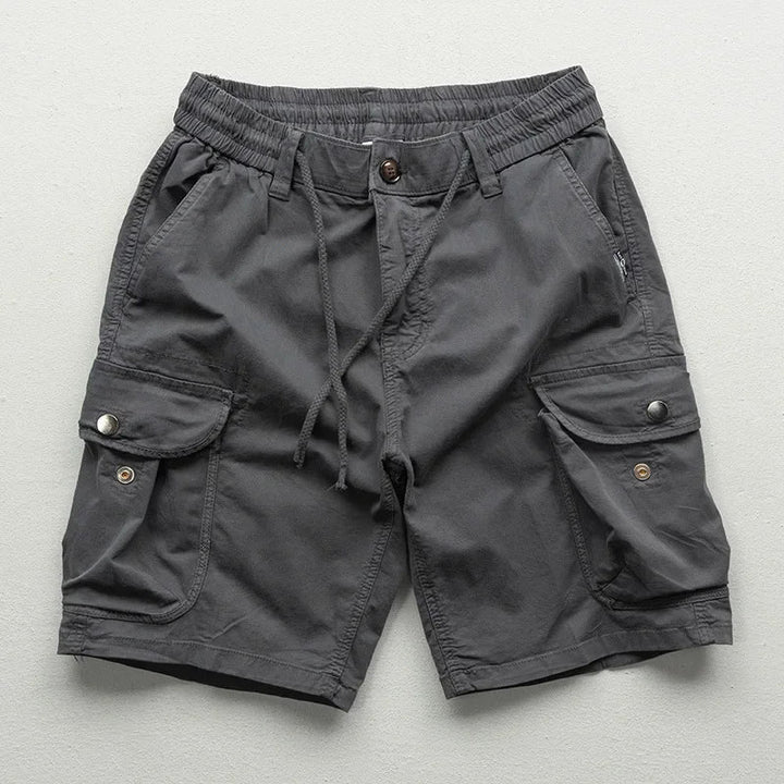 Stylische Herren-Cargoshorts, kurze Hose im Relaxed Fit mit Mehrfachtaschen für einen aktiven Sommer-Look.