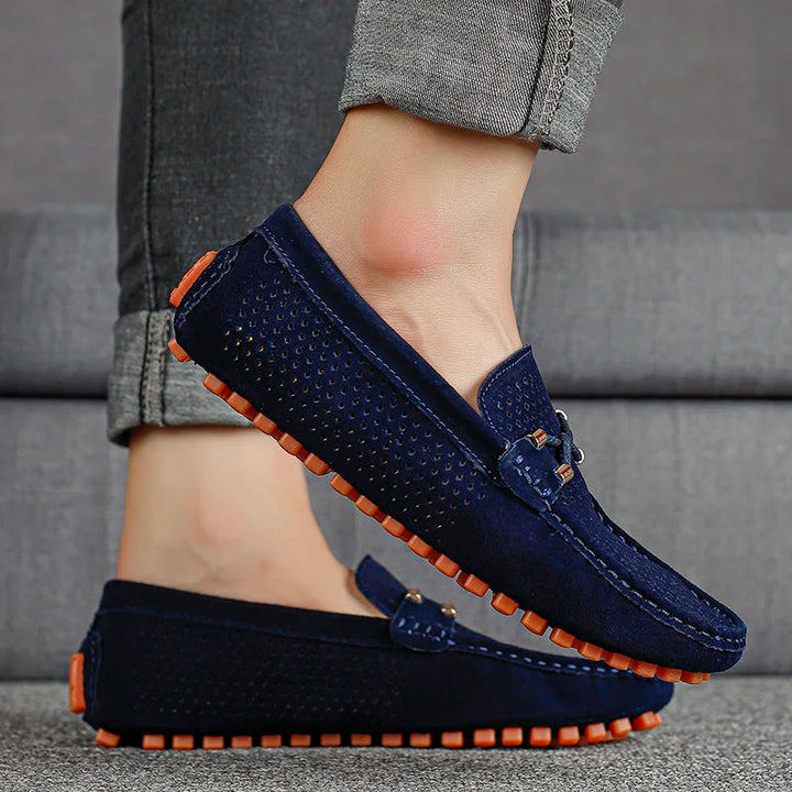 Rutschfeste Herrenschuhe: atmungsaktive Slip-On Freizeitschuhe für sicheren Halt.