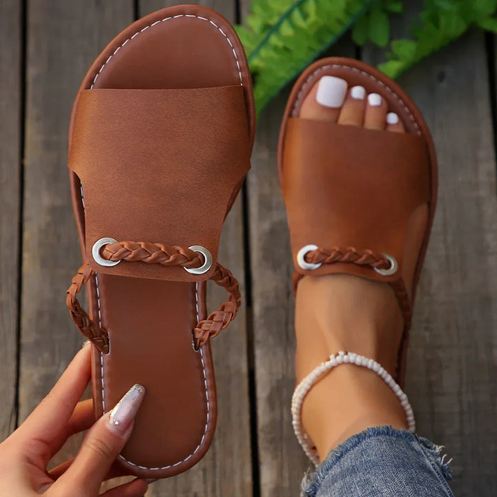 Bequeme Damen Zehentrenner mit gepolsterter Innensohle. Komfortable Sommersandalen für entspannte Urlaubstage.