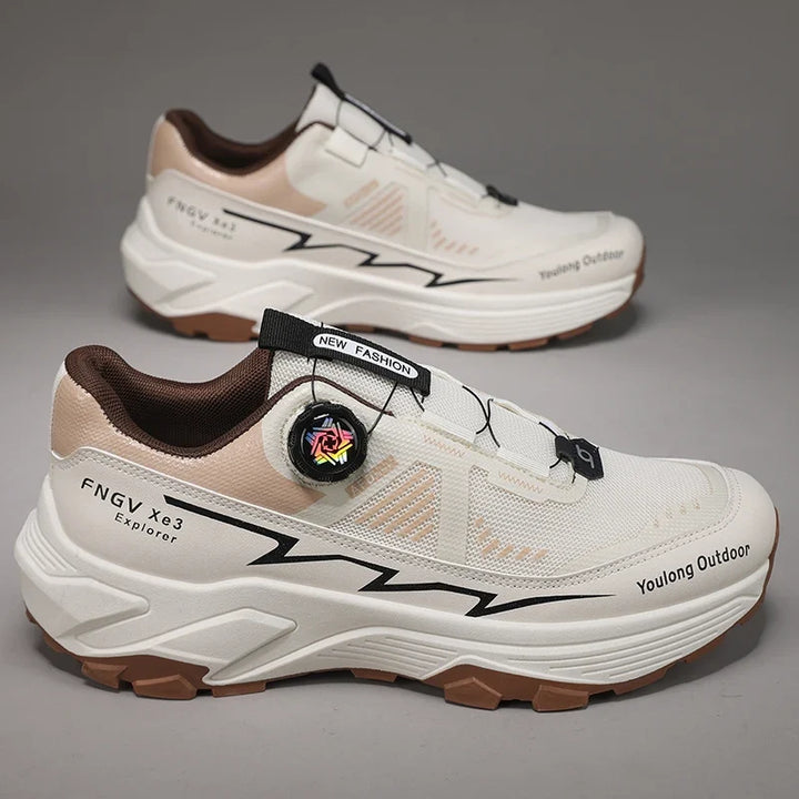 Ergonomische Herren Wanderschuhe mit Drehverschluss, atmungsaktiv & komfortabel für ganztägiges Tragen im Outdoor.
