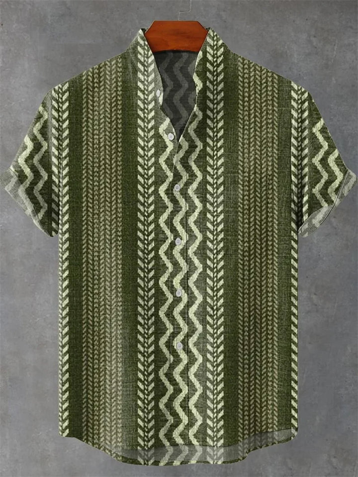 Bequemes Herren Kurzarmhemd mit Bohemian-Muster, ideal für entspannte Tage in der Sonne.