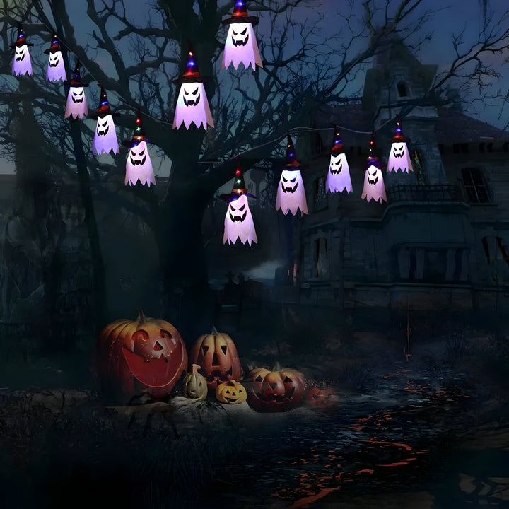 Magische Jack-o'-Lantern Kürbisse leuchten an dieser LED Lichterkette, ideal für gruselige Halloween Partys.