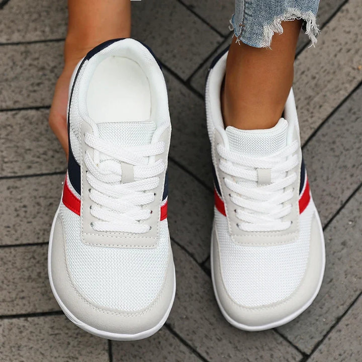 Schwarze Damen Barfußschuhe, flach & atmungsaktiv mit breiter Zehenbox. Komfort für Alltag & Freizeit.
