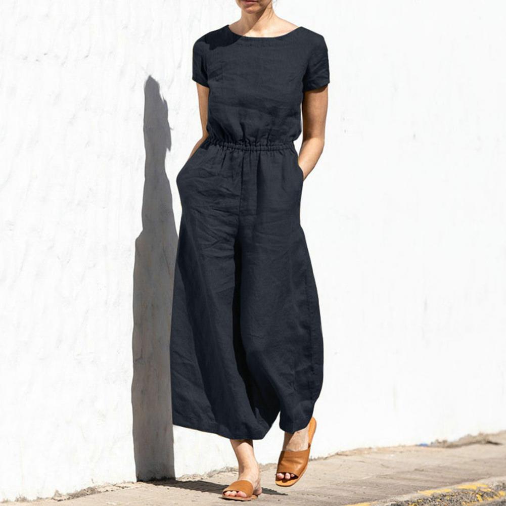 Bequemer Damen Jumpsuit für Sommer, locker geschnitten mit weitem Bein. Eleganter Einteiler für Freizeit & modische Auftritte.