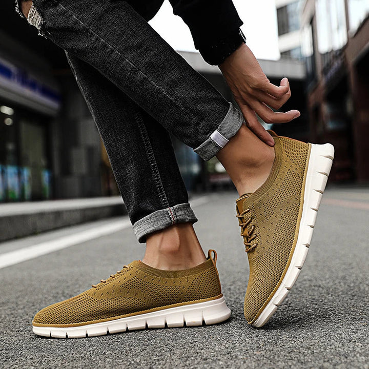 Graue Herren Strick Sneaker, orthopädisch, ultraleicht und bequem. Ideal für langen Tragekomfort.