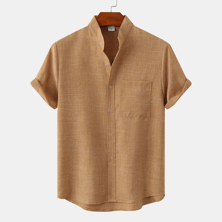 Atmungsaktives Sommer-Shirt Herren: Leichtes, bequemes Herrenhemd ohne Kragen, ideal für lässige Outfits im Sommer.