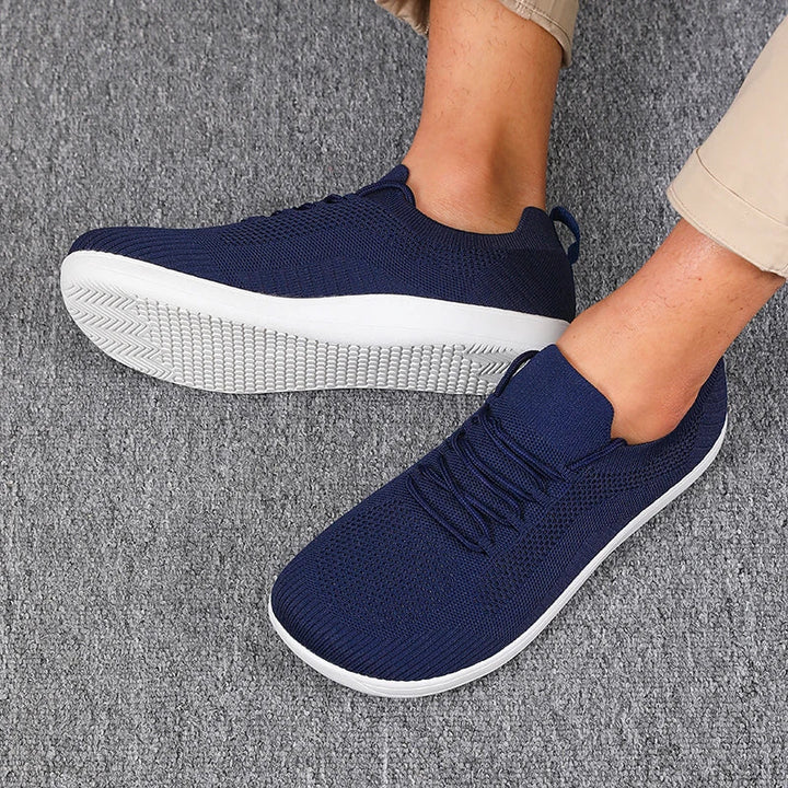 Komfort-Sneaker für Herren mit extra weiter Zehenbox und atmungsaktivem Design.