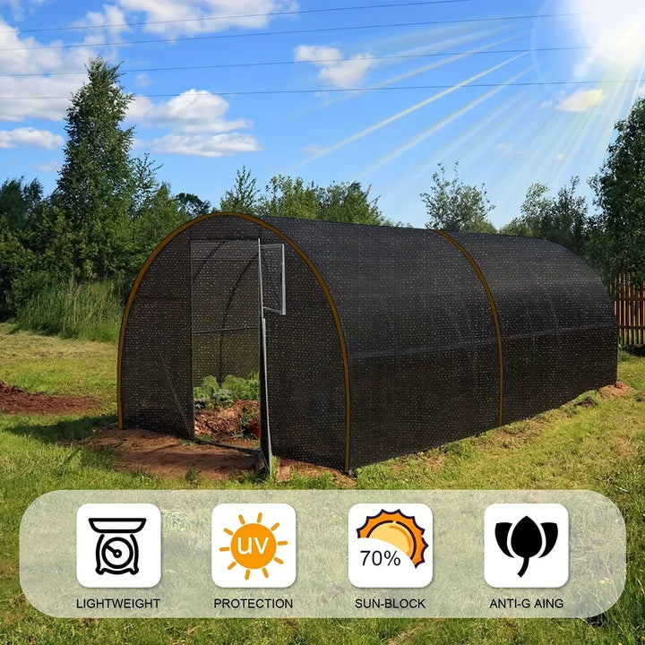 Robustes schwarzes Schattennetz als Gartenzubehör, perfekt für Outdoor-Bereiche und Terrasse.