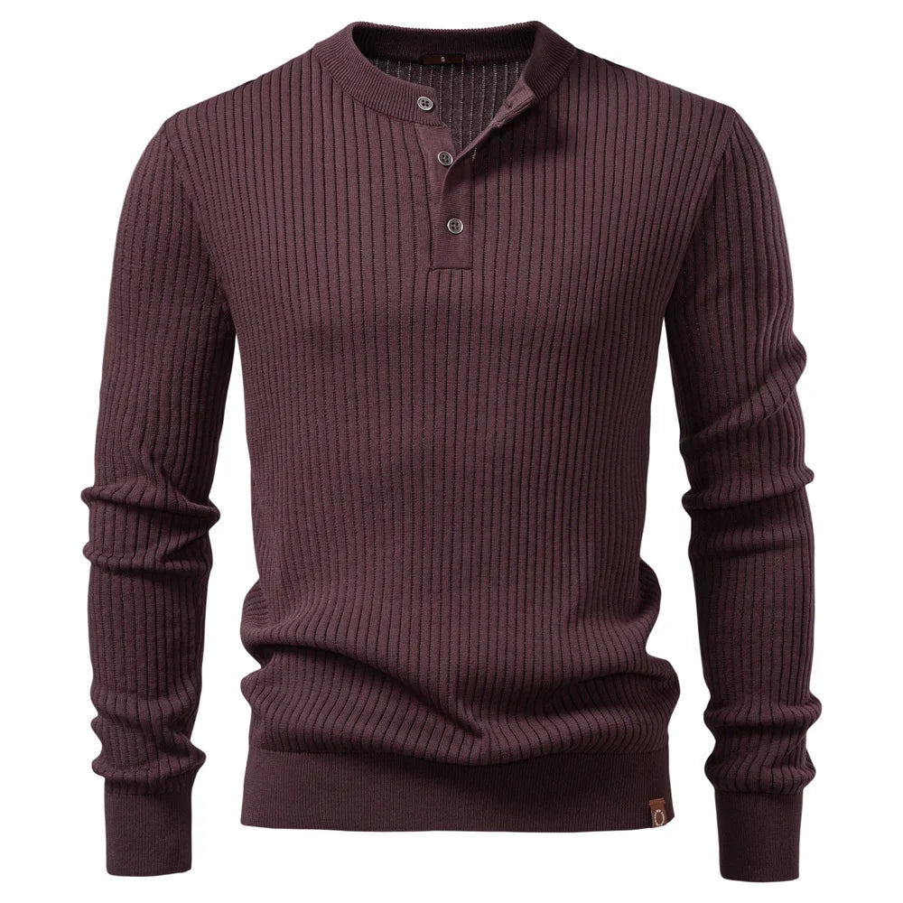 Detailaufnahme: Herren Gerippter Pullover mit Knopfleiste. Modern und bequem für Herren.