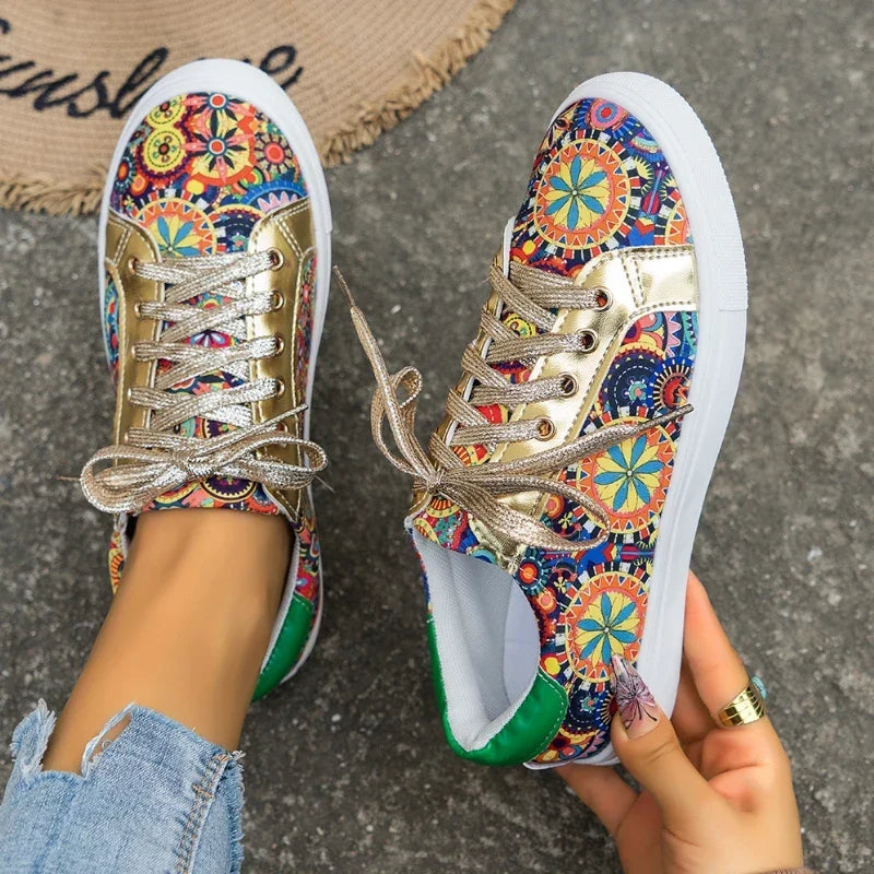 Mehrfarbige bedruckte Damen Sneaker mit einzigartigem Muster; stylische Freizeitschuhe für Damen.